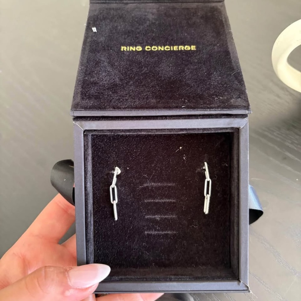 Ring Concierge white gold and diamond Earrings